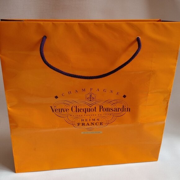 LARGE Veuve Clicquot Ponsardin Brut Champagne Gift Bag - Picture 1 of 5